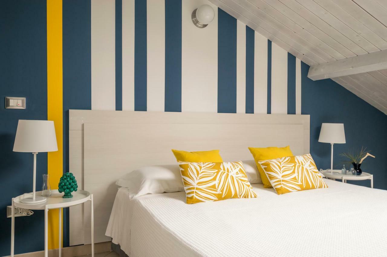 Civico 64 Bed & Breakfast In Mansarda Palmi Dış mekan fotoğraf